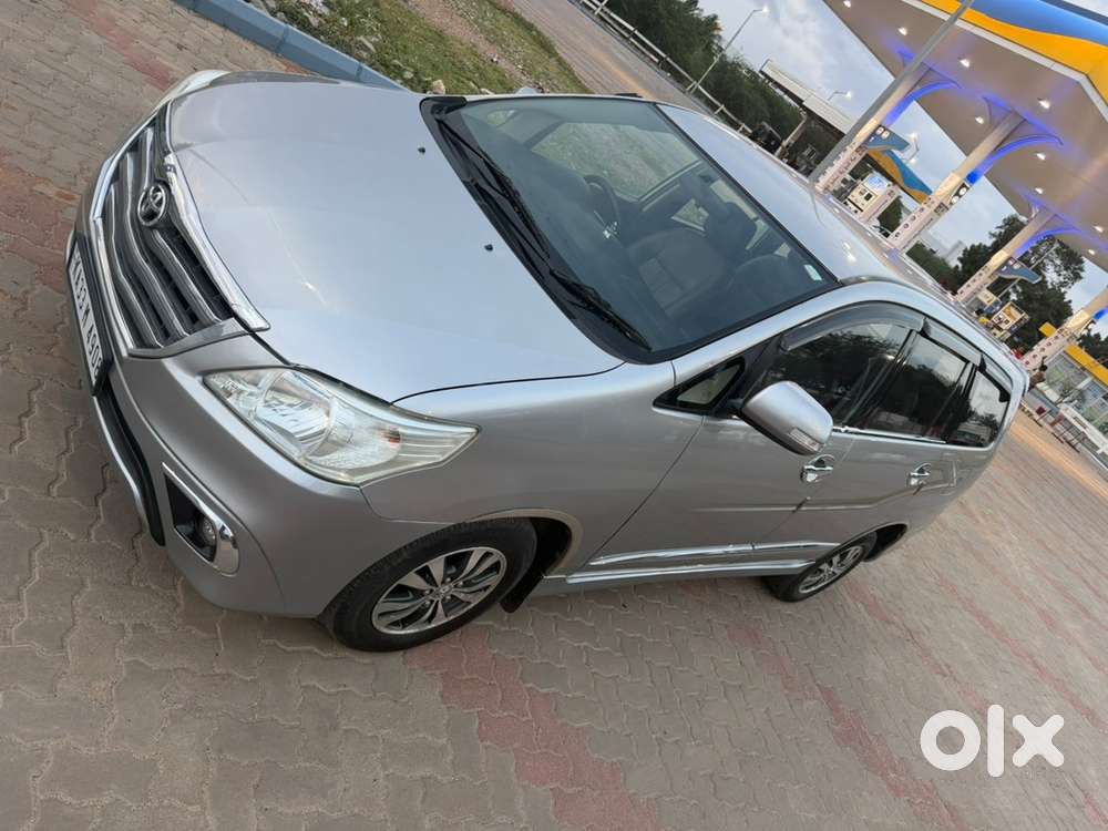 Toyota Innova Diesel 2015 Model