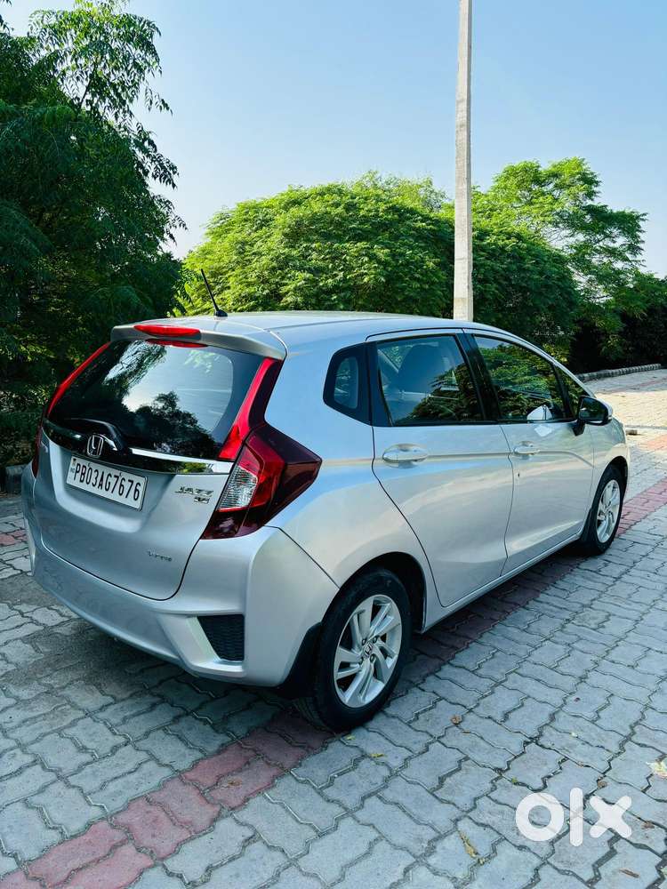 Honda Jazz V Automatic, 2015, Petrol
