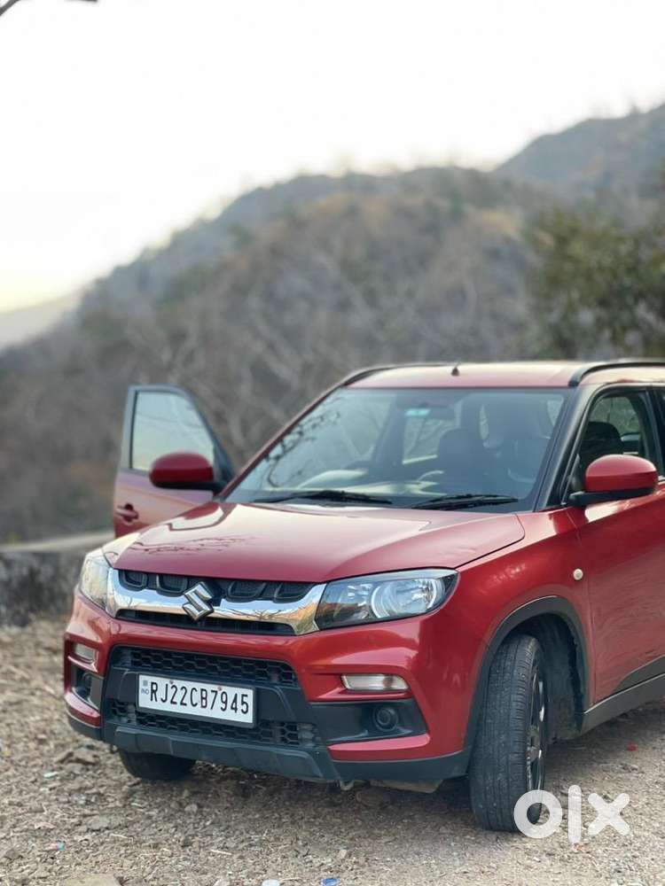 ब्रेजा चेरी रेड कलर मार्च २०२० फर्स्ट ओनर