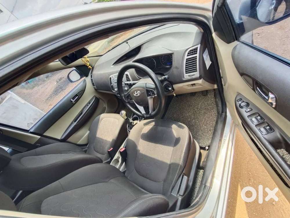 Hyundai I20 Sportz 1.2 Bs-iv, 2011, Diesel