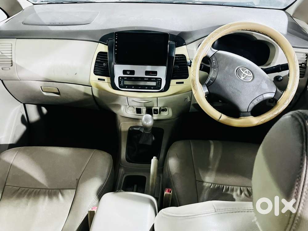 Toyota Innova 2011 Diesel Well Maintained