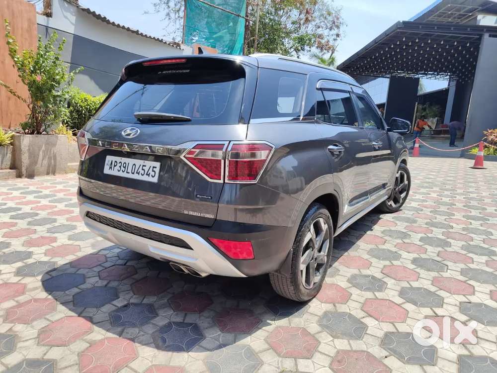 Hyundai Alcazar 1.5 Signature Diesel Mt 6 Str Dual Tone, 2021, Diese..
