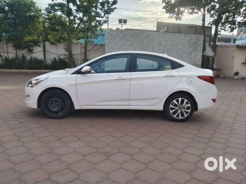 Hyundai Verna Vtvt 1.6 Sx, 2016, Petrol