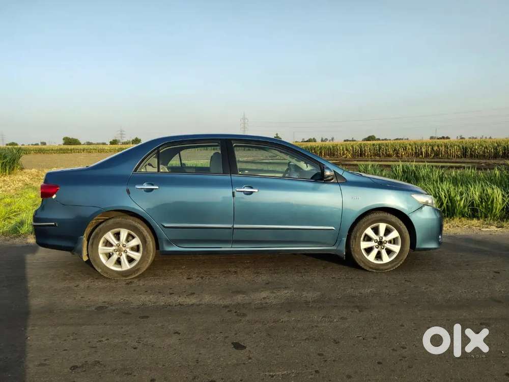 Toyota Corolla Altis 1.8g 2011 Petrol Manual