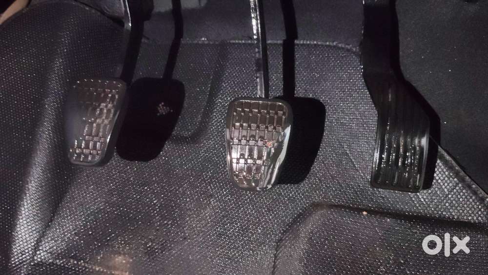 Tata Altroz 1.2 Xe, 2020, Petrol