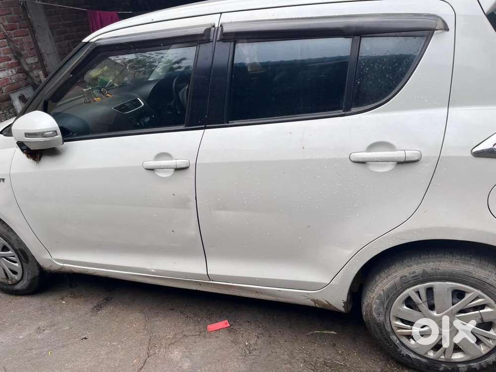 Maruti Suzuki Swift 2017 Petrol 87100 Km Driven