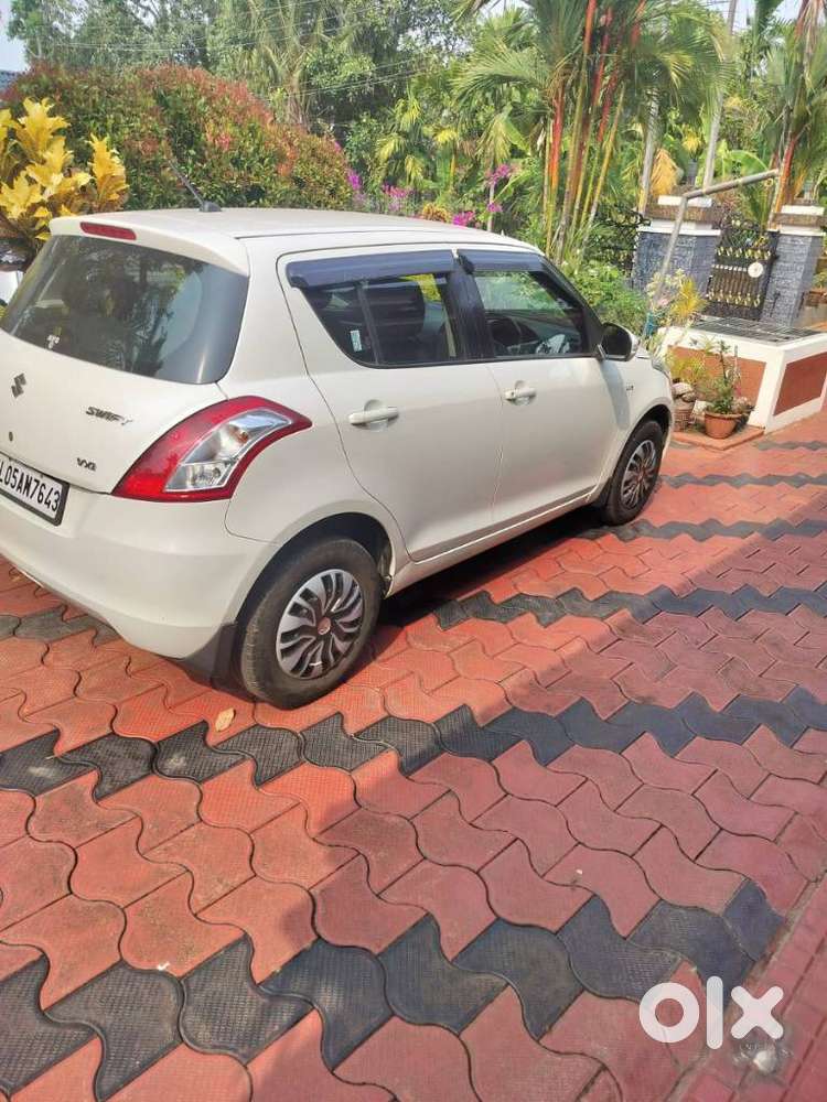 Maruti Suzuki Swift Vxi, 2016, Petrol