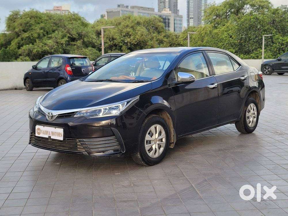 Toyota Corolla Altis 1.8 J, 2018, Petrol