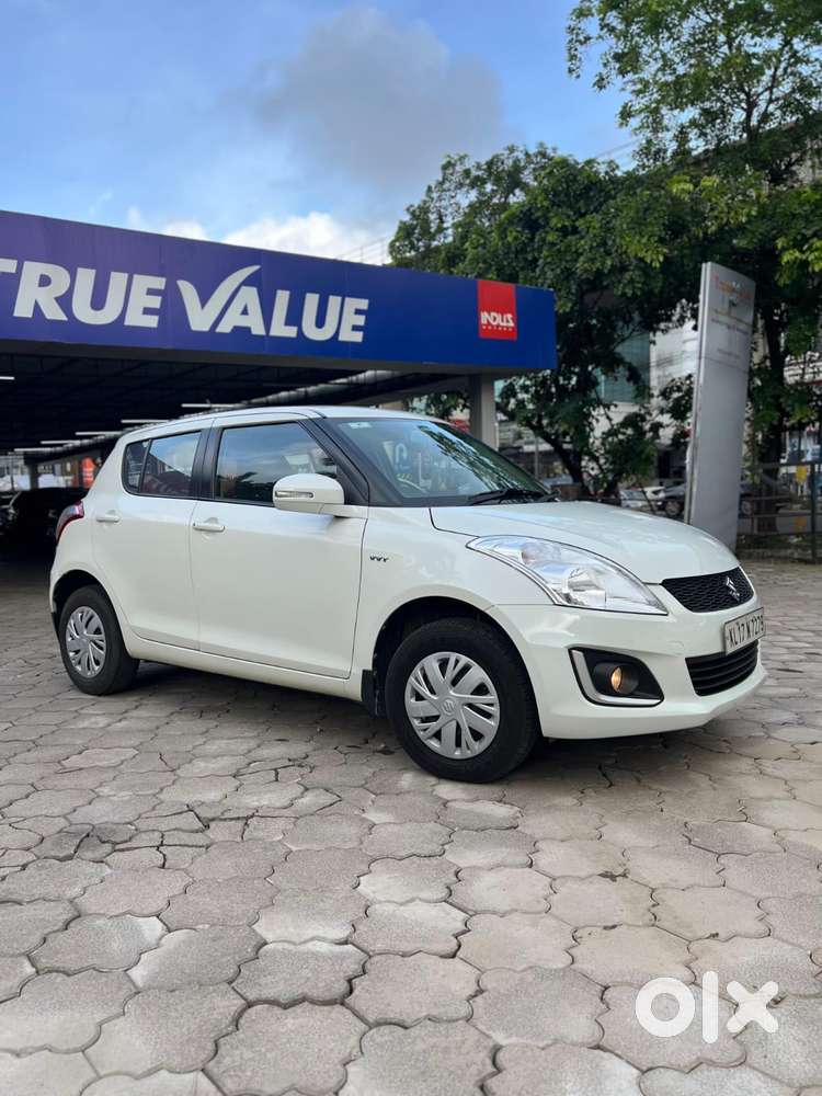 Maruti Suzuki Swift Vxi Optional, 2015, Petrol
