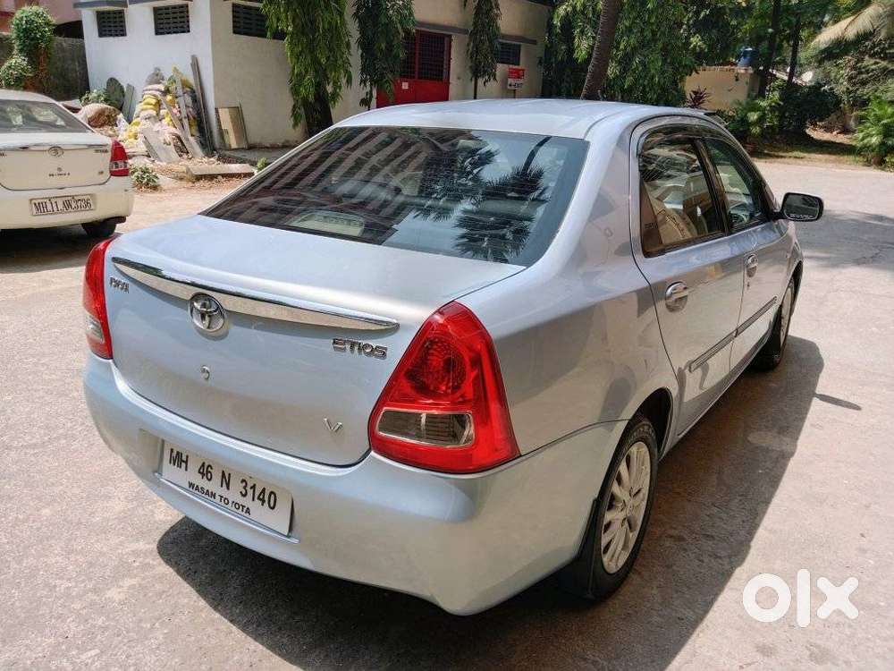 Toyota Etios 1.5 High, 2011, Petrol