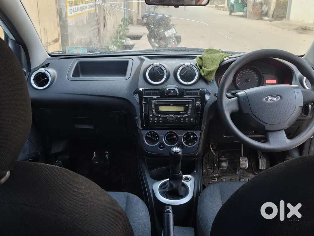 Ford Figo 1.2 Petrol 2013