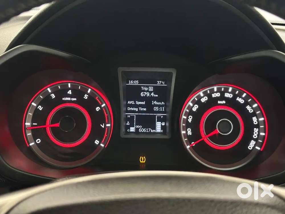 Top End Xuv 300 W8 Optional In Excellent Condition