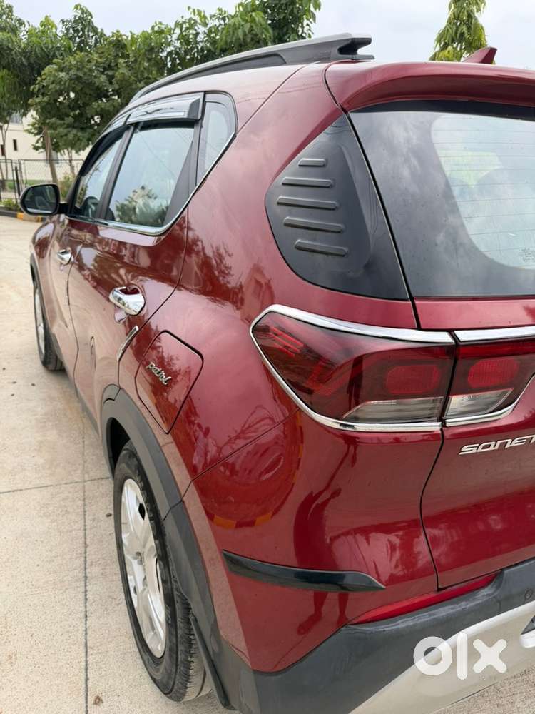 Kia Sonet 2023 petrol manual