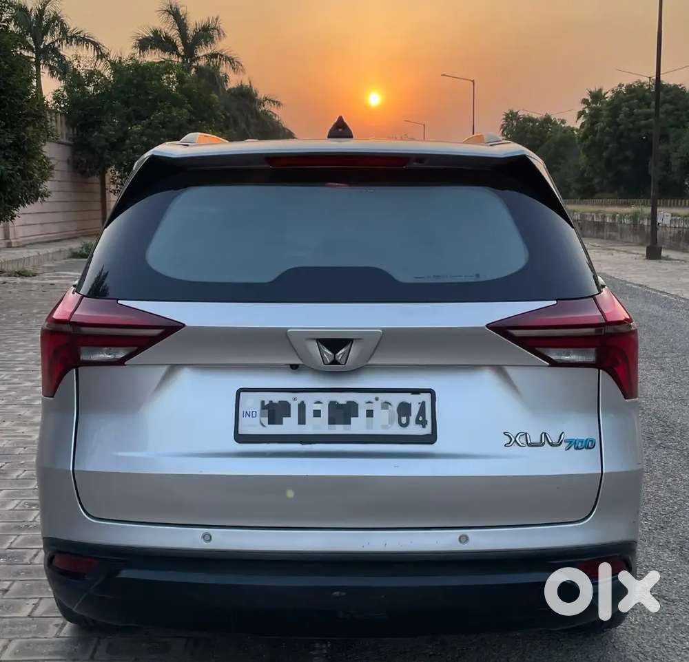Mahindra Xuv700 Mx5 | 2023 | 1st Owner | 30k Km | Up16 | Petrol Manual