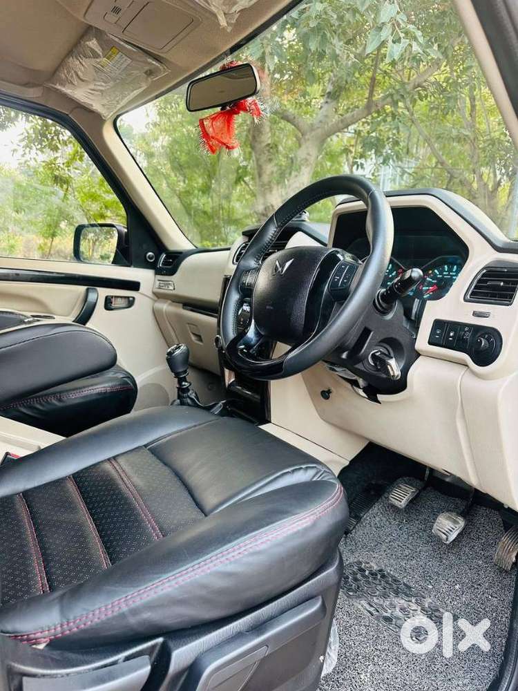 Mahindra Scorpio Classic 2.2 S 11 Mt 7 Str, 2024, Diesel