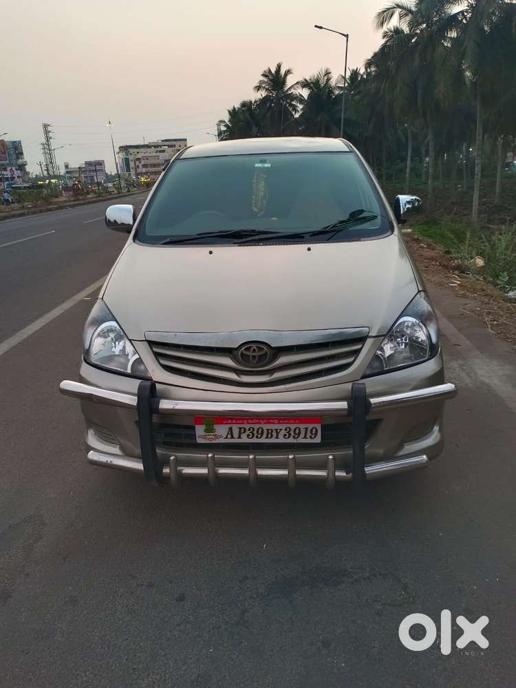 Toyota Innova 2.5 G (diesel) 7 Seater, 2010, Diesel