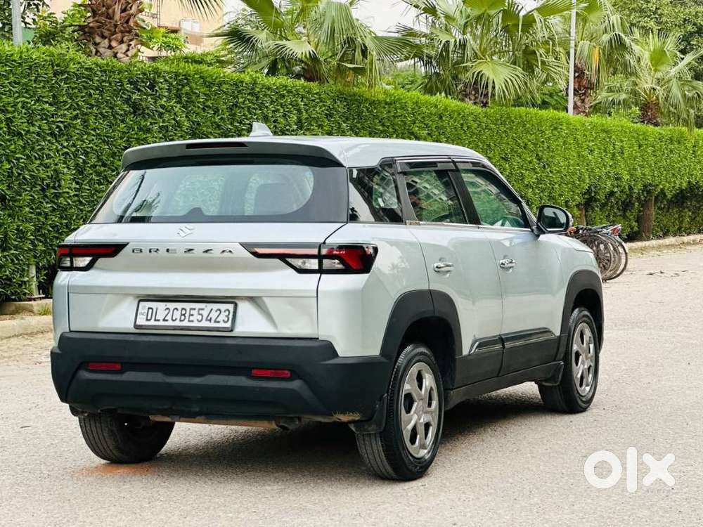 Maruti Suzuki Brezza 1.5 Lxi Smart Hybrid, 2023, Petrol