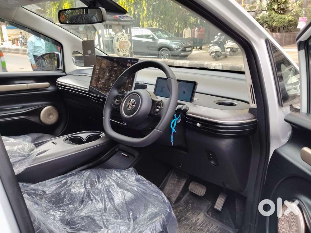 Mg Windsor Ev Essence, 2024, Electric