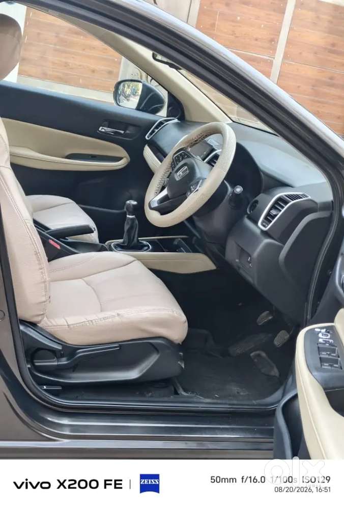 Honda City 5 Gen Zxmt 2022 Sunroof