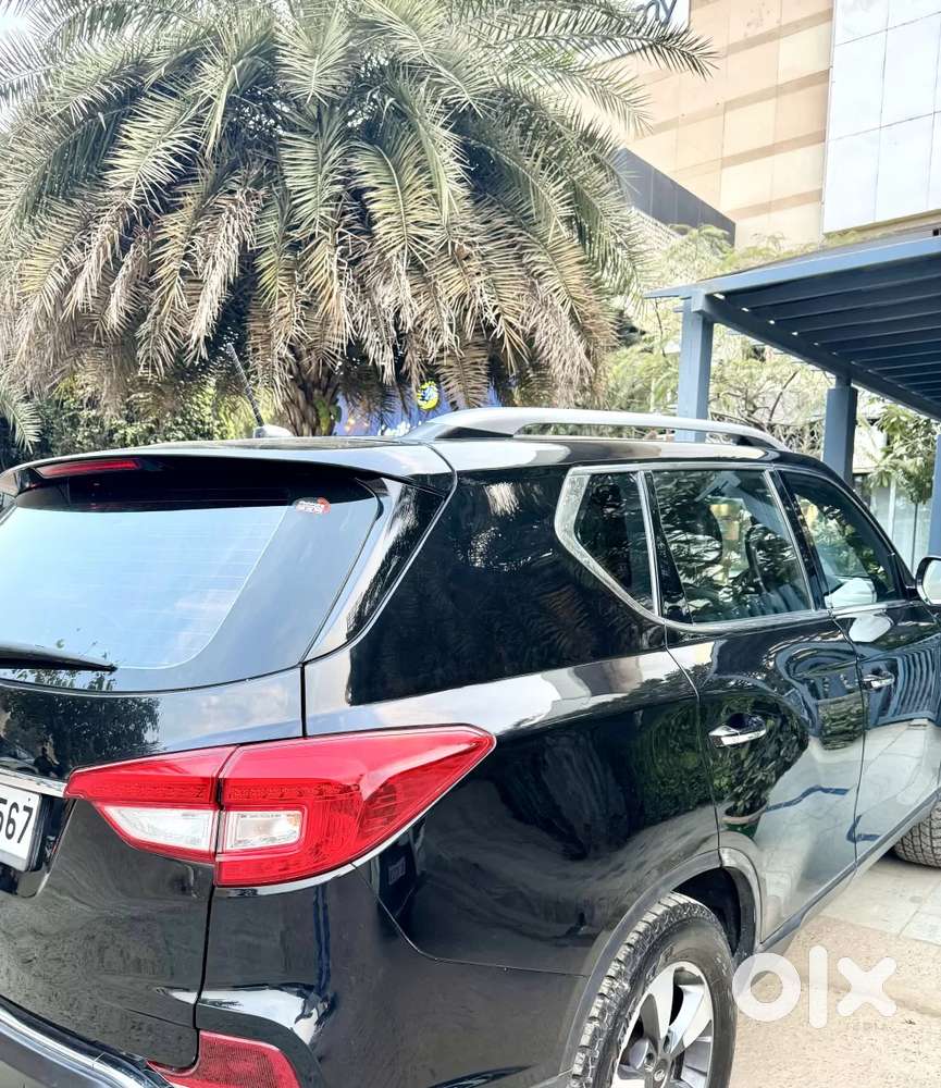 Mahindra Alturas G4 4wd At, 2019, Diesel