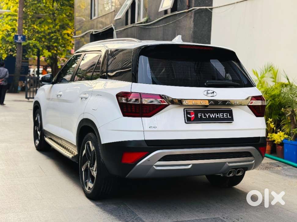 Hyundai Alcazar 2.0 Platinum (o) Petrol At 6 Str, 2023, Petrol