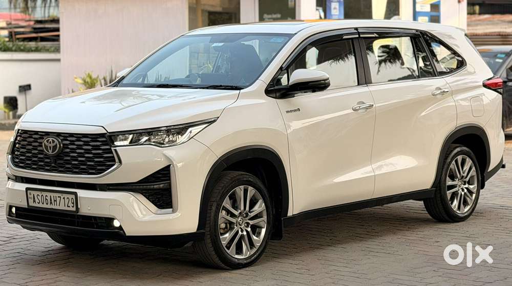 Toyota Innova Hycross 2.0 Zx Hybrid 7 Str, 2023, Petrol
