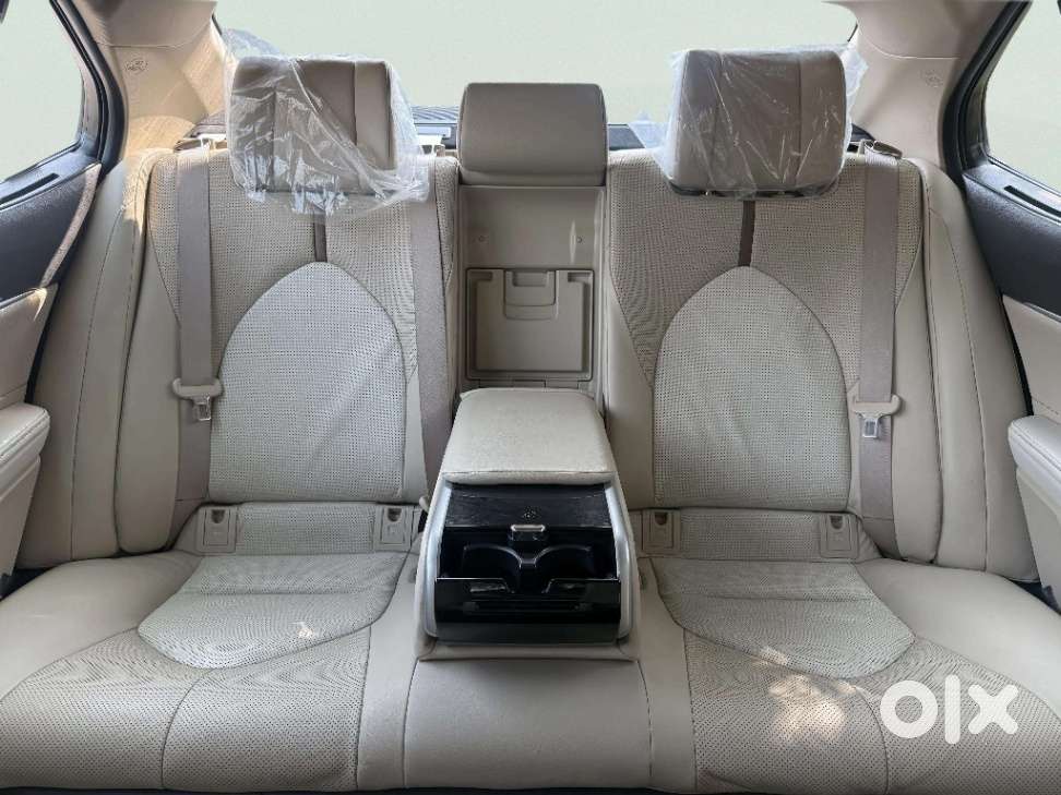 Toyota Camry 2.5 Hybrid, 2024, Petrol