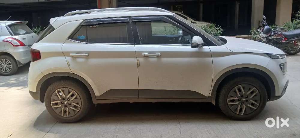 Hyundai Venue 2022 Diesel 55400 Km Driven Well Maintined Car