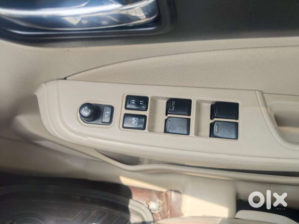 Maruti Suzuki Swift Dzire 1.3 Vxi, 2024, Petrol