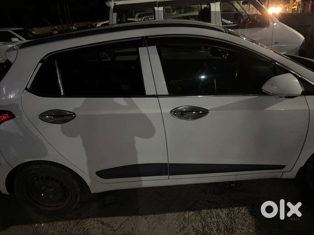 Hyundai I10 Sportz 2015