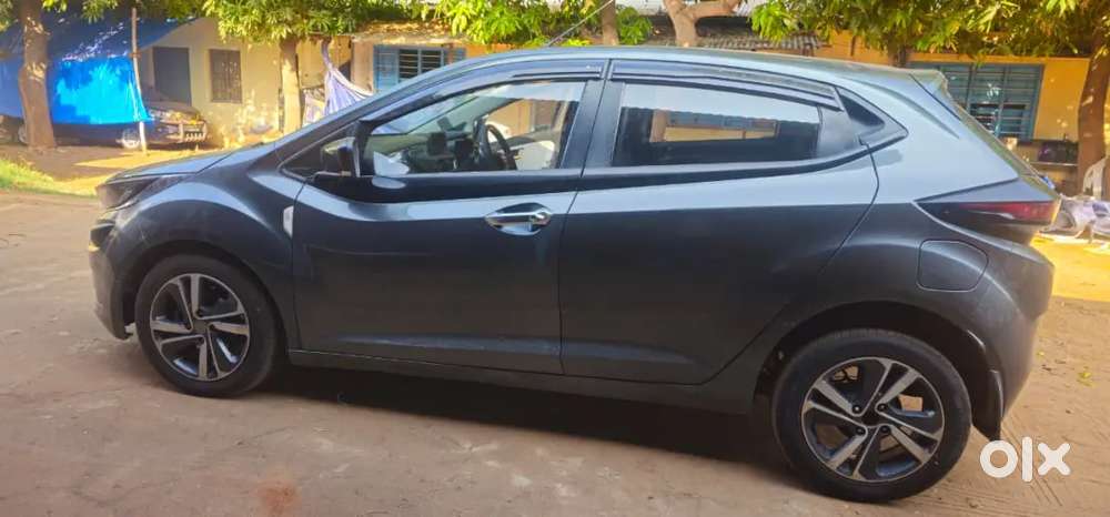 Tata Altroz 2021  November Diesel Well Maintained Company Service