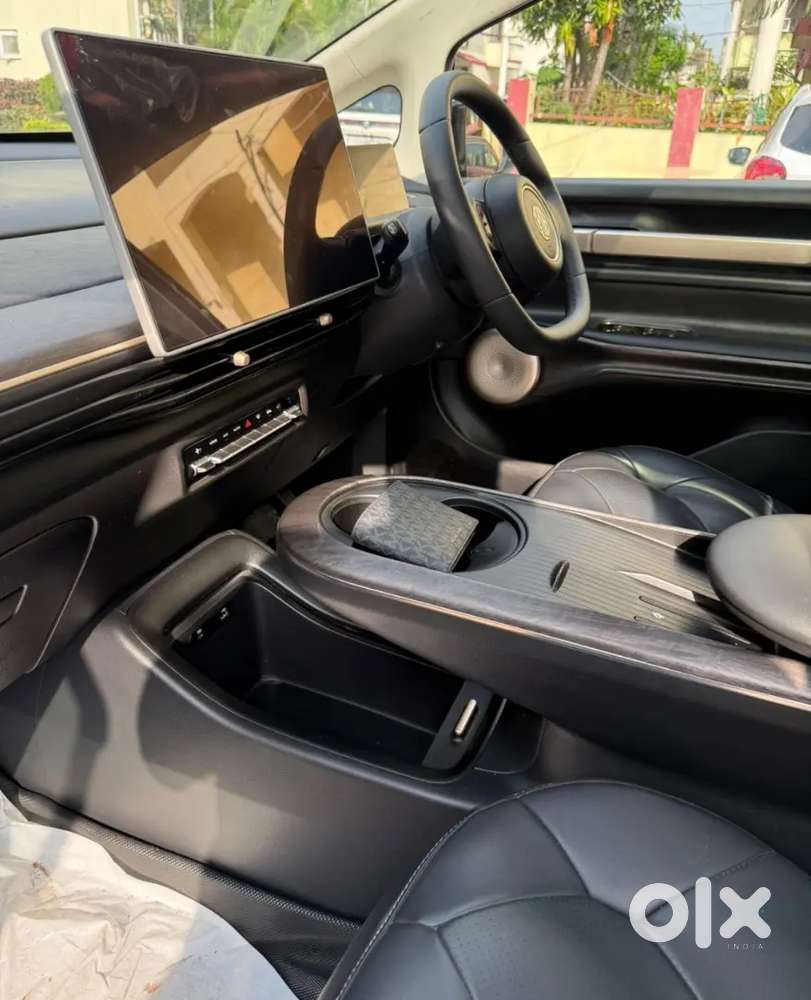 Mg Windsor Ev Essence 2025 , Only 38ooo Driven ,perfect Condition