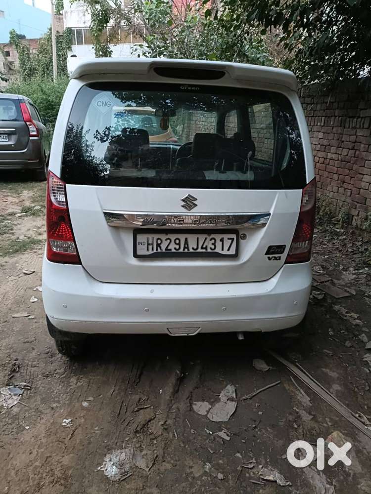 Well-maintained Wagonr 2015 Cng  Second Owner  Excellent Mileage