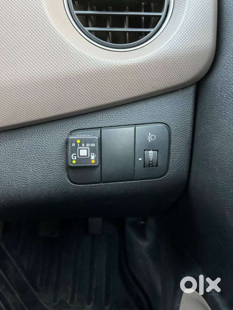 Hyundai I10 Sportz 1.1 Irde2, 2016, Cng & Hybrids