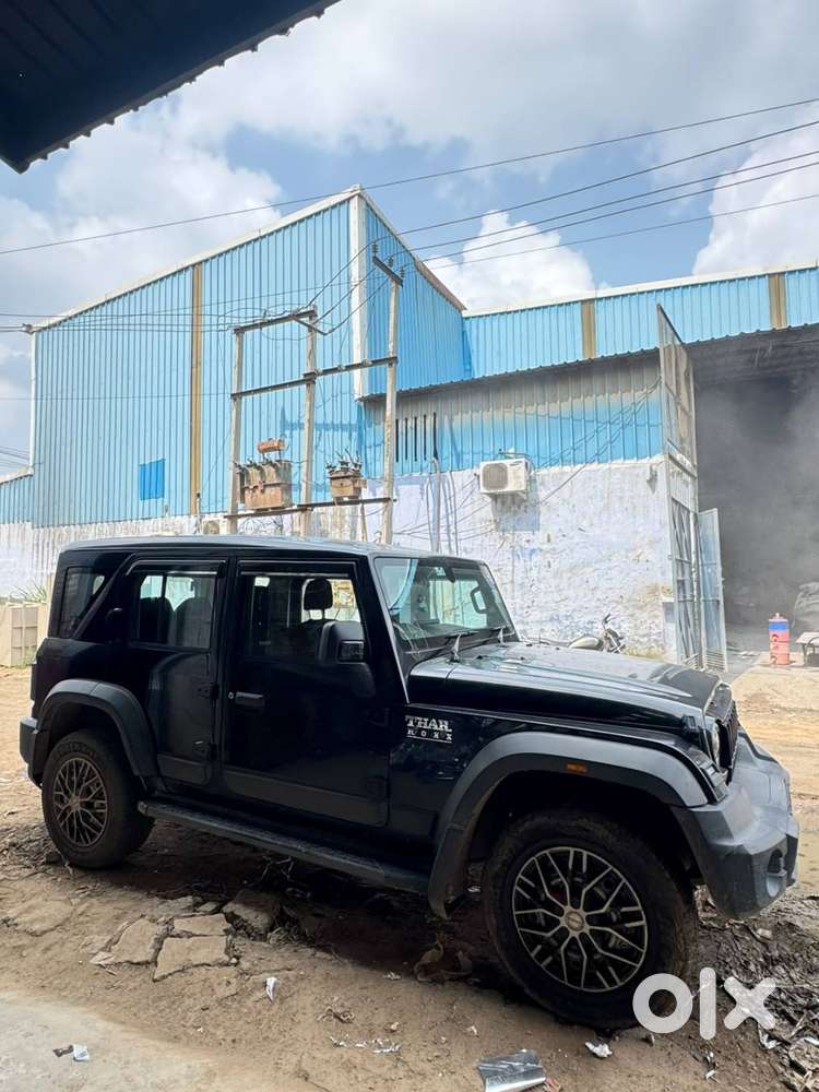 Mahindra Thar Roxx Mx1 Petrol | 2025 | 1st Owner | 27,520 Km