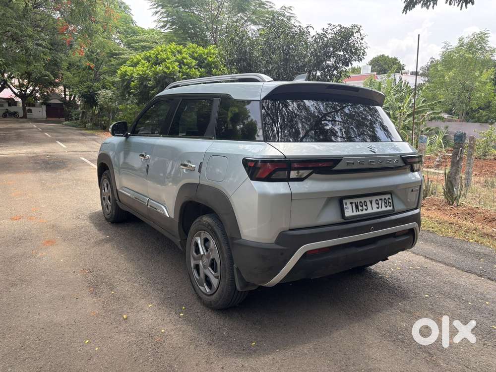 Maruti Suzuki Brezza 1.5 Vxi Smart Hybrid, 2023, Petrol