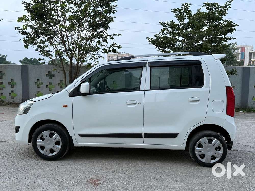 Maruti Suzuki Wagon R Vxi, 2017, Petrol