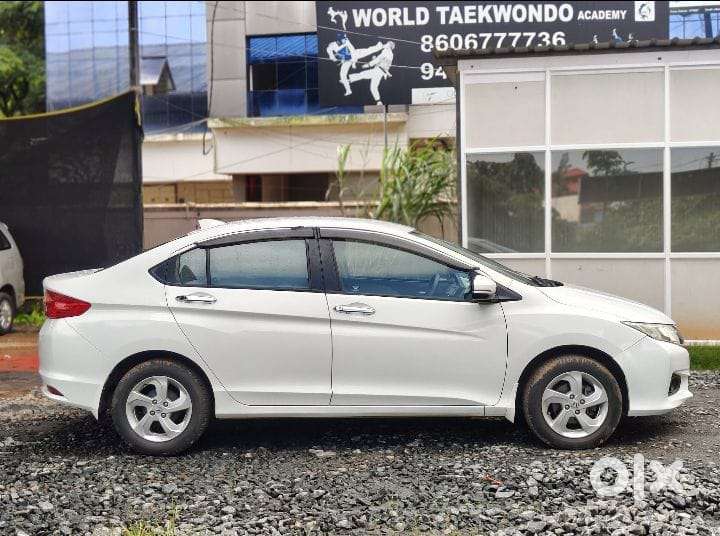 Honda City V Mt, 2016, Petrol