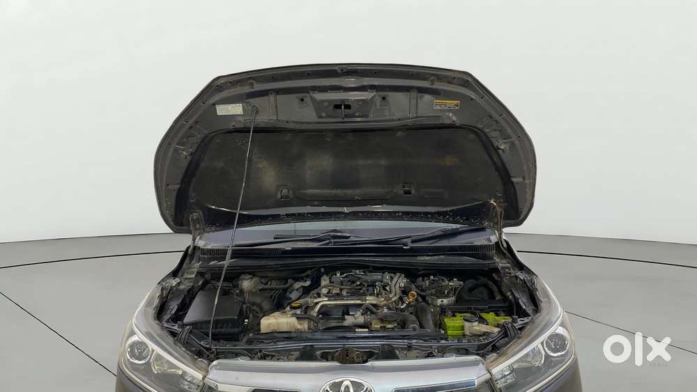 Toyota Innova Crysta 2.4 Vx Mt, 2016, Diesel