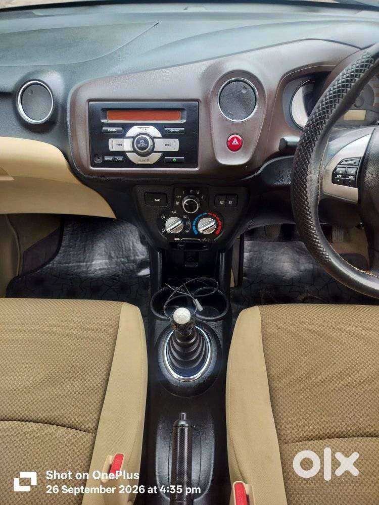 Honda Brio Vx Mt, 2013, Petrol
