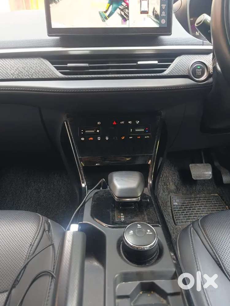 Tata Nexon Sale – Genuine & Well Kept Top Spec Variant.