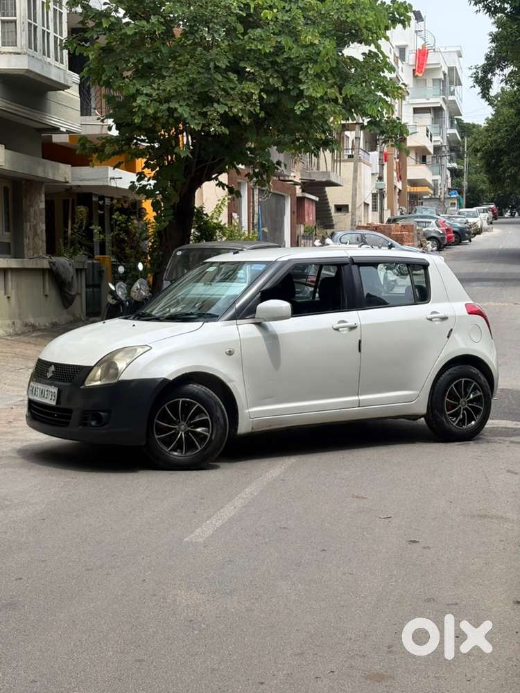 Maruti Suzuki 2010 Car Petrol