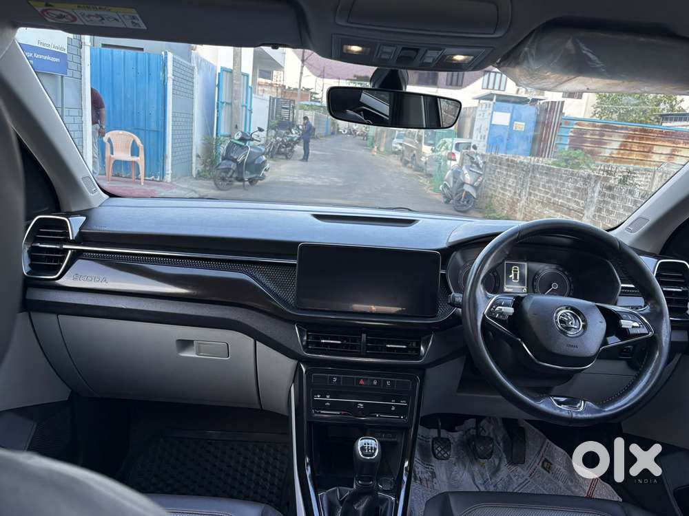 Skoda Kushaq 1.0 Tsi Style, 2022, Petrol