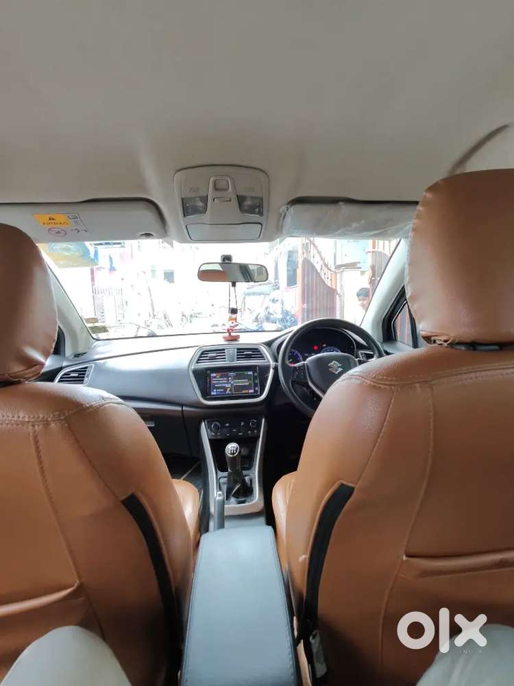 Genuine Vehicle Company Service Record Neat And Clean  Mileage 25 Km