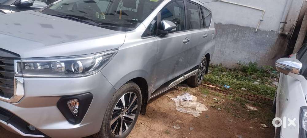 Toyota Innova Crysta Diesel Well Maintained
