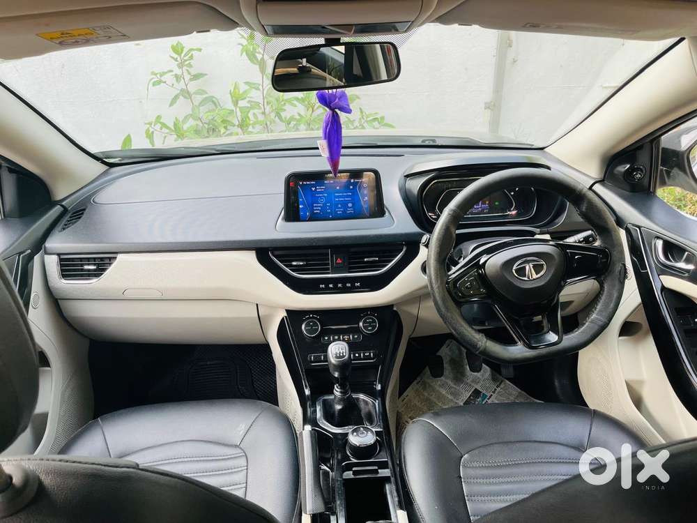 Tata Nexon Xz Plus (hs), 2022, Petrol