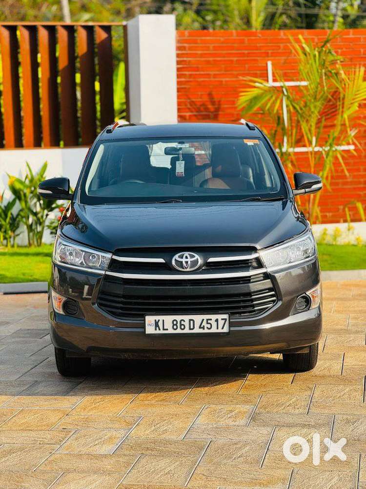 Toyota Innova Crysta 2.8 Gx At, 2016, Diesel