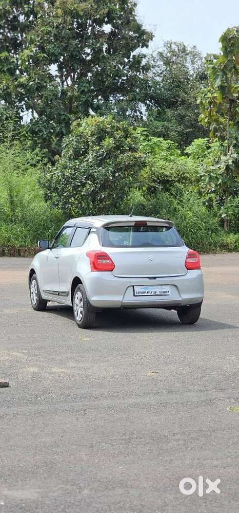 Maruti Suzuki Swift Vxi + Manual, 2023, Petrol