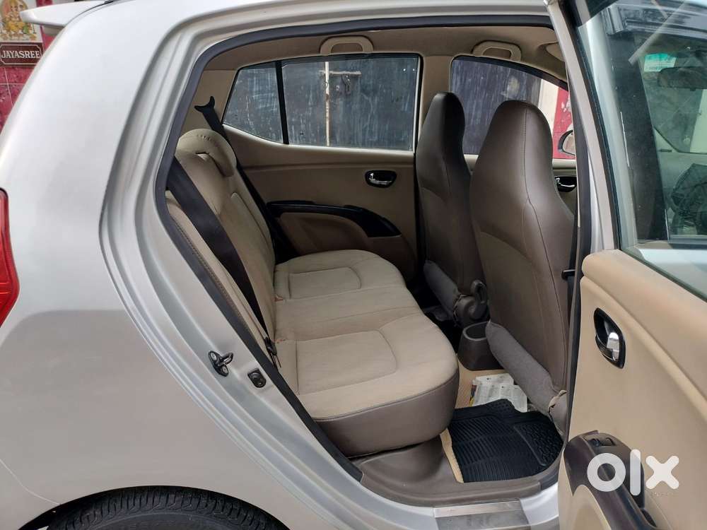 Hyundai I10 Sportz At, 2013, Petrol