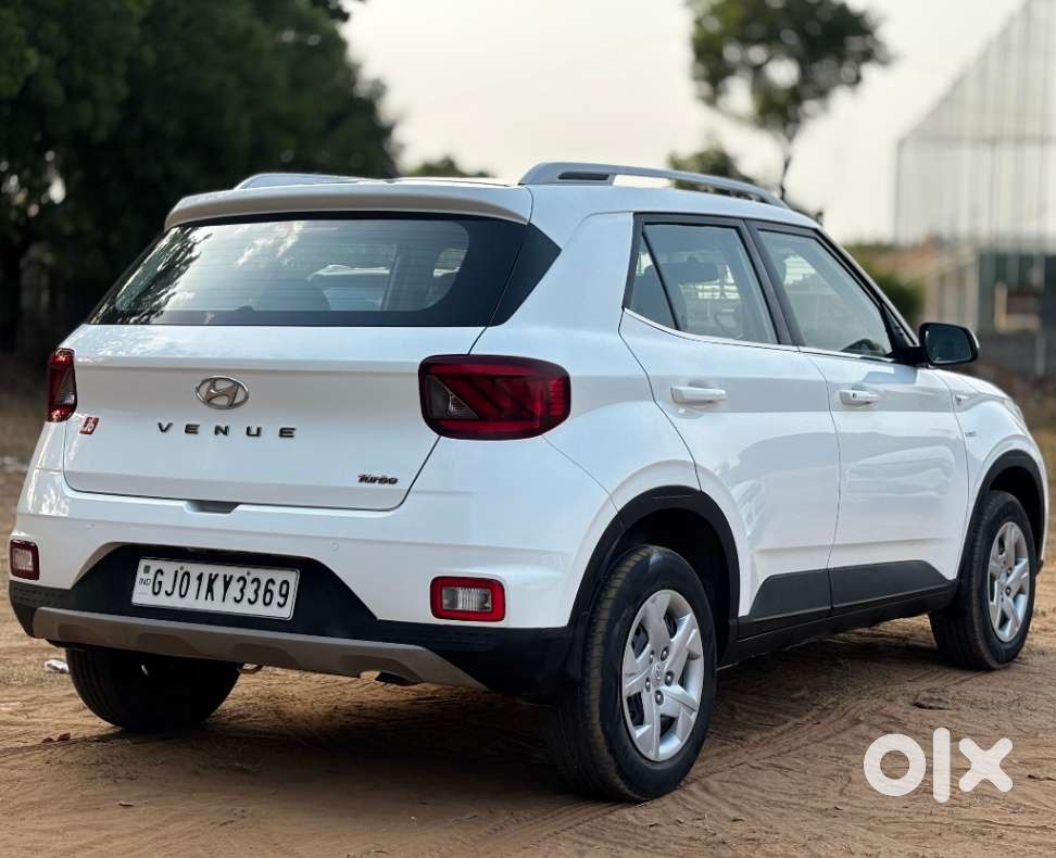 Hyundai Venue S Turbo Dct, 2020, Petrol